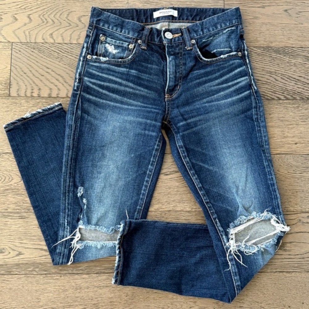 Moussy Women's Skinny Jeans in Distressed Dark Blue Denim